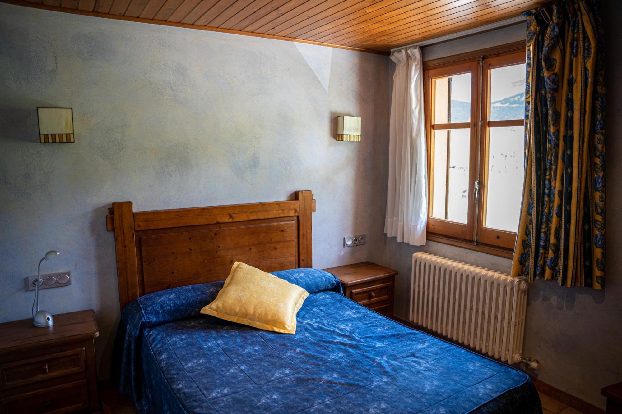 Hostal Cal Francisco Gosol Exterior photo