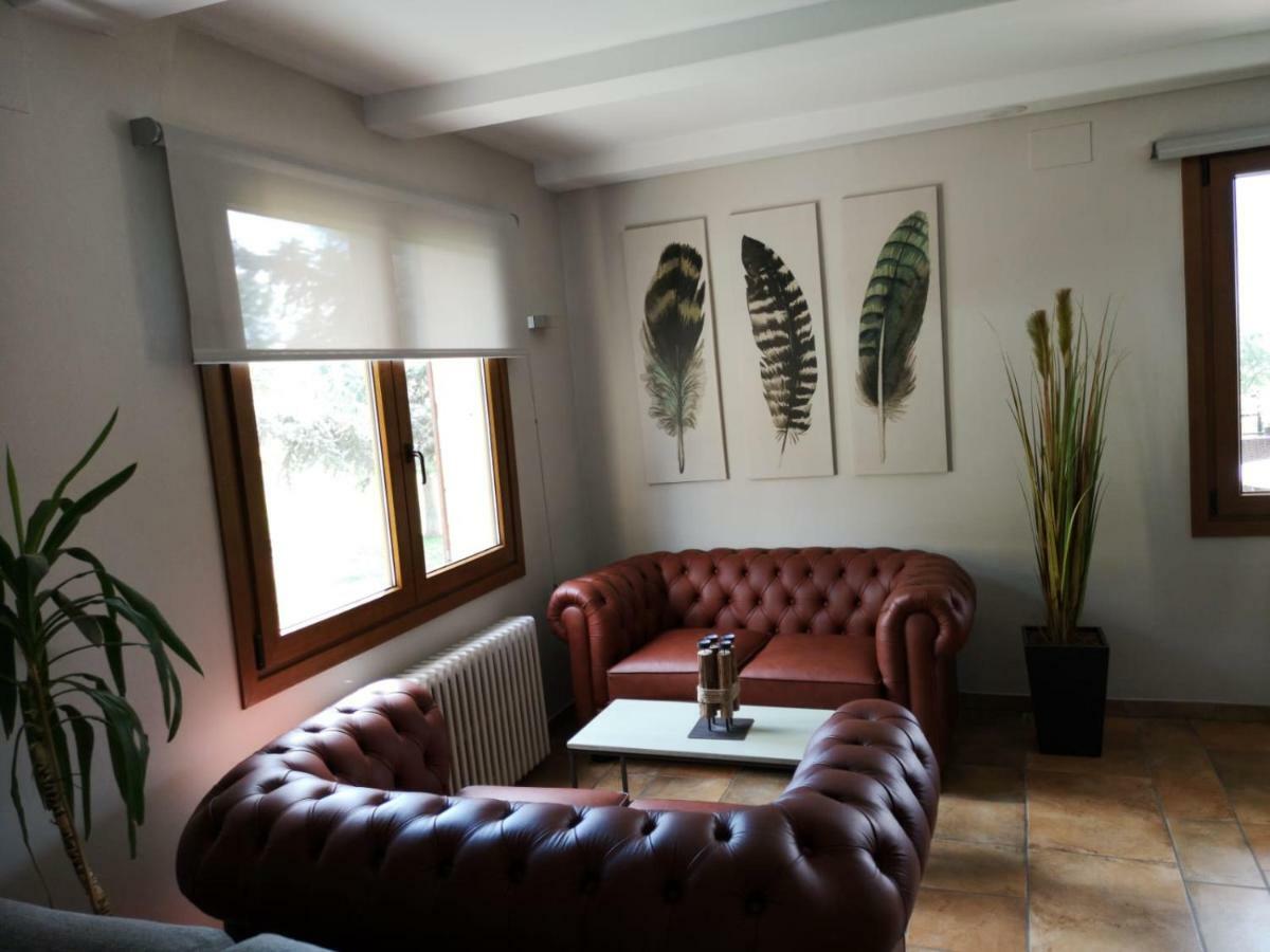 Hostal Cal Francisco Gosol Exterior photo