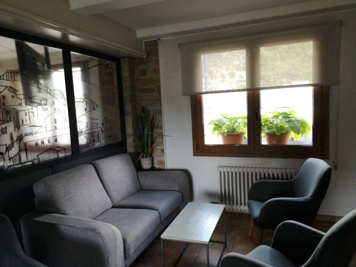 Hostal Cal Francisco Gosol Exterior photo